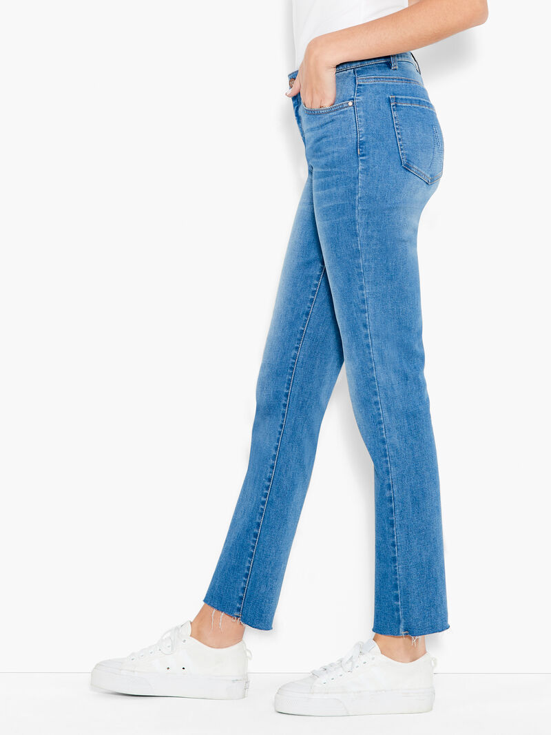 Woman Wears NZ Denim 28" Mid Rise Straight Ankle Jeans image number 1