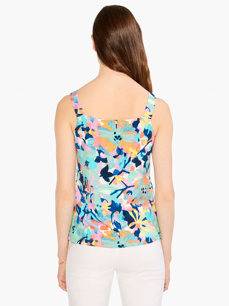 Woman Wears Color Field Tank image number 3