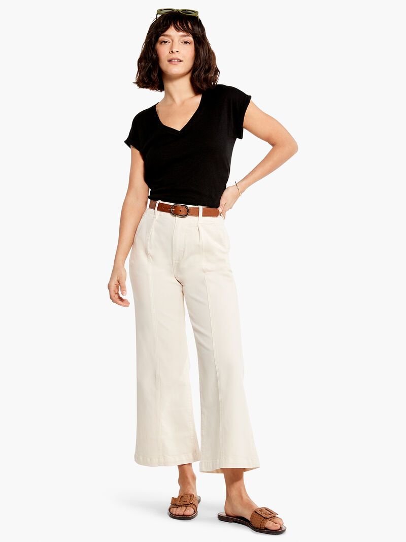 Woman Wears Paige - Brooklyn Crop image number 3