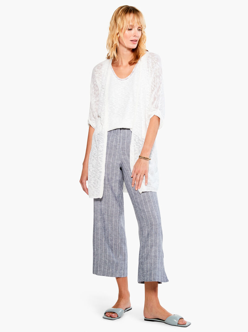 Woman Wears Textured Days Cardigan image number 3