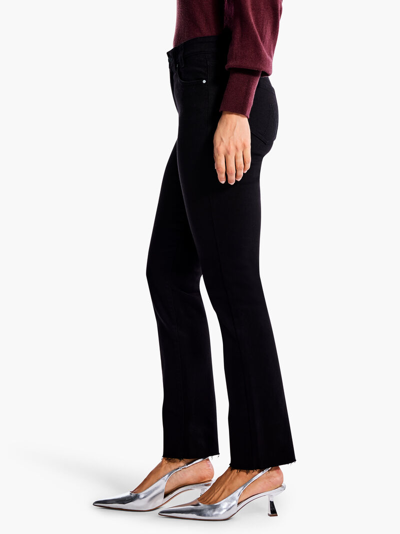 Woman Wears NZ Denim 28" Daytrip Straight Ankle Jeans image number 1