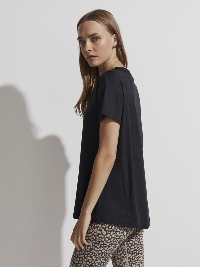 Woman Wears Varley Wright T-Shirt image number 1