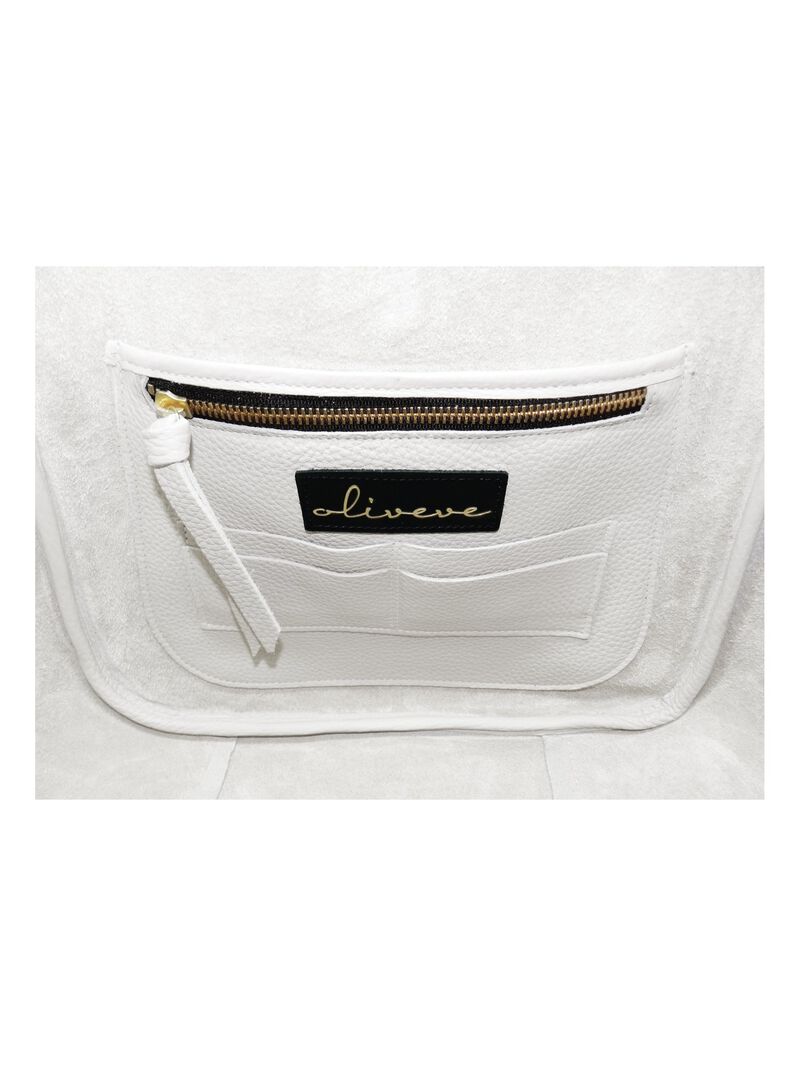 Woman Wears Oliveve Ellis Hobo Tote image number 5
