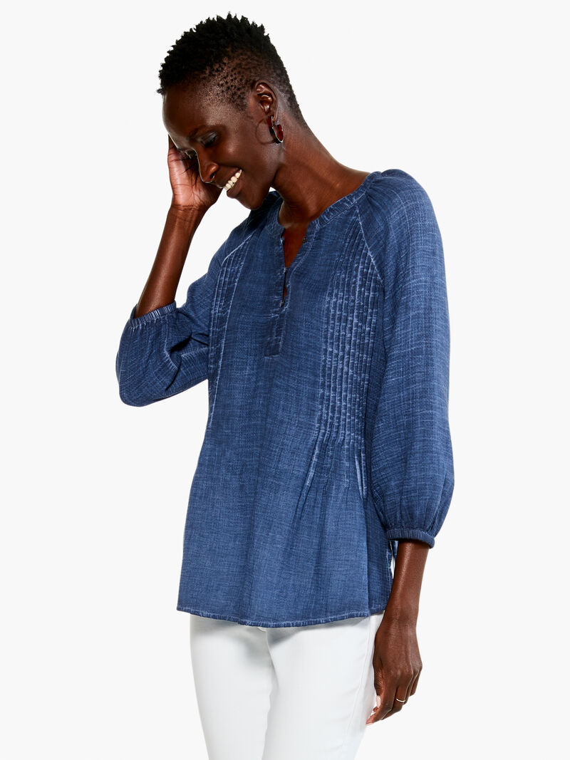 
                    Double Gauze Tucked Blouse