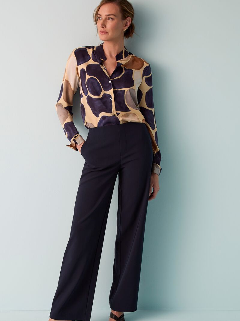 Woman Wears 31" Stretch Knit Suiting Lenox Wide-Leg Pant image number 5