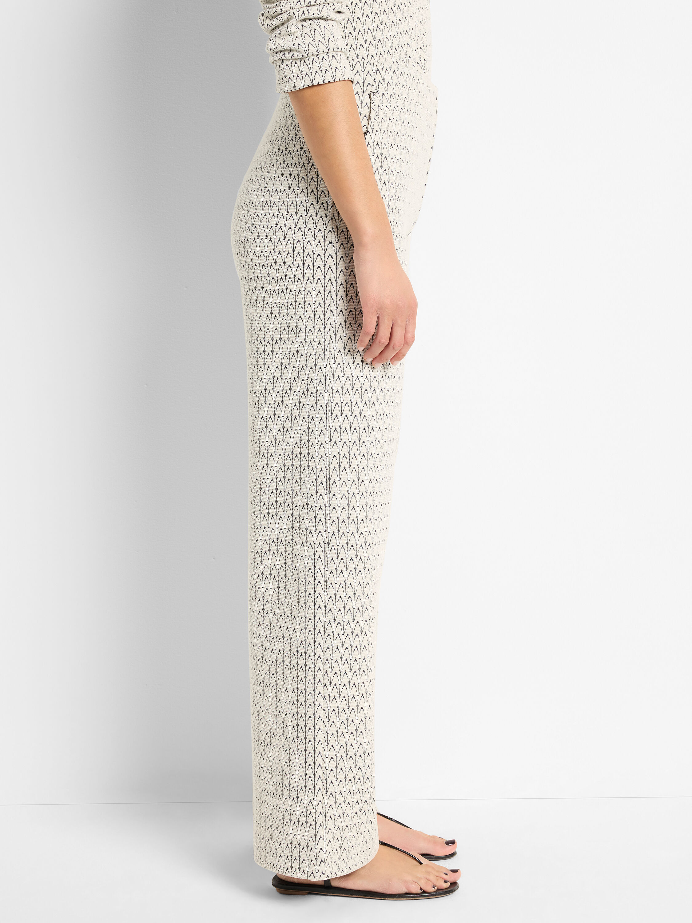 Designer fashion, Seoul-fully created | W Concept