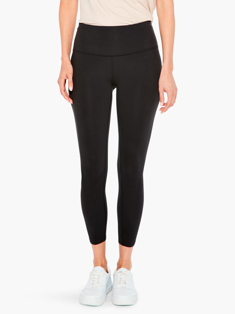 Woman Wears Varley - Let's Move High Rise Legging image number 0