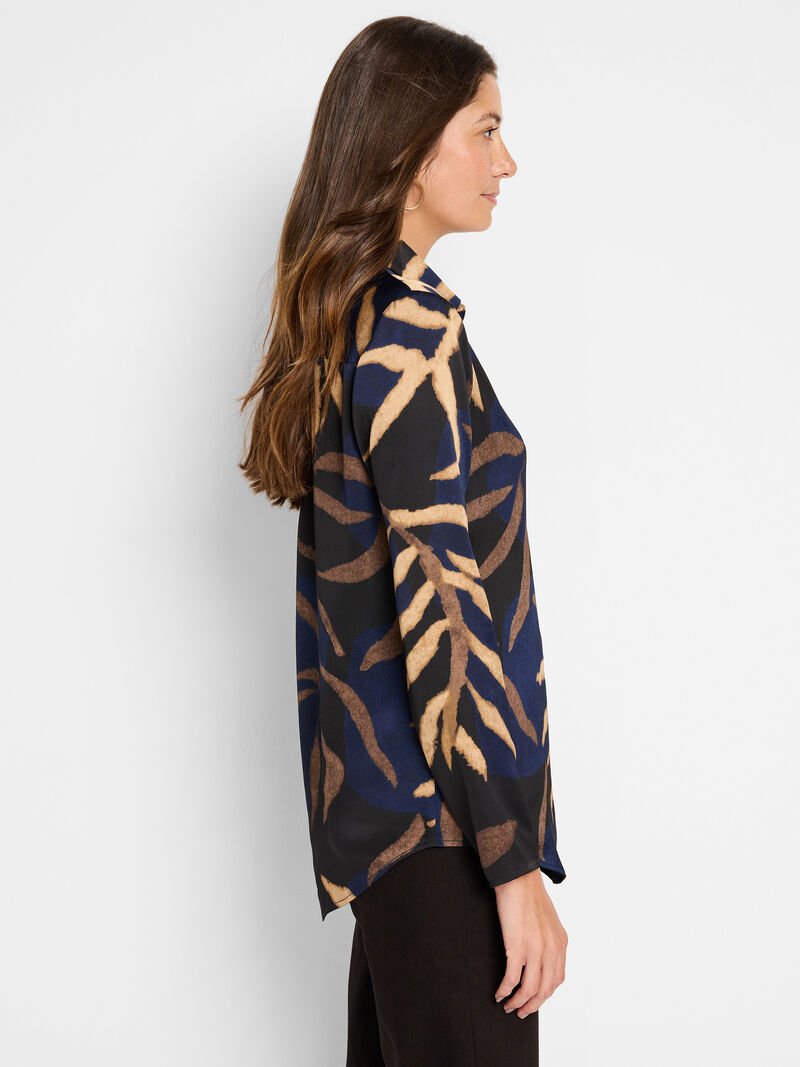 Woman Wears Midnight Fern Top image number 2