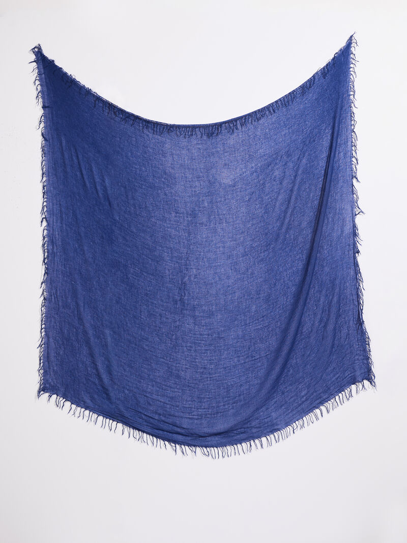 Woman Wears Chan Luu Solid Scarf With Fringe Edges image number 1