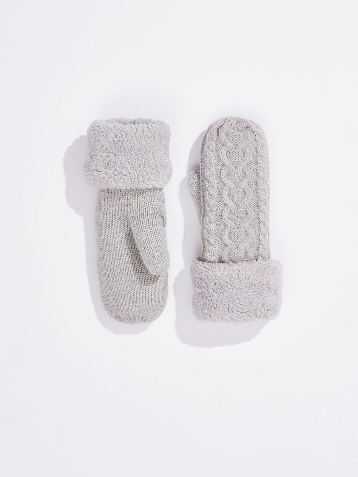 Hat Attack Cable Lined Mitten