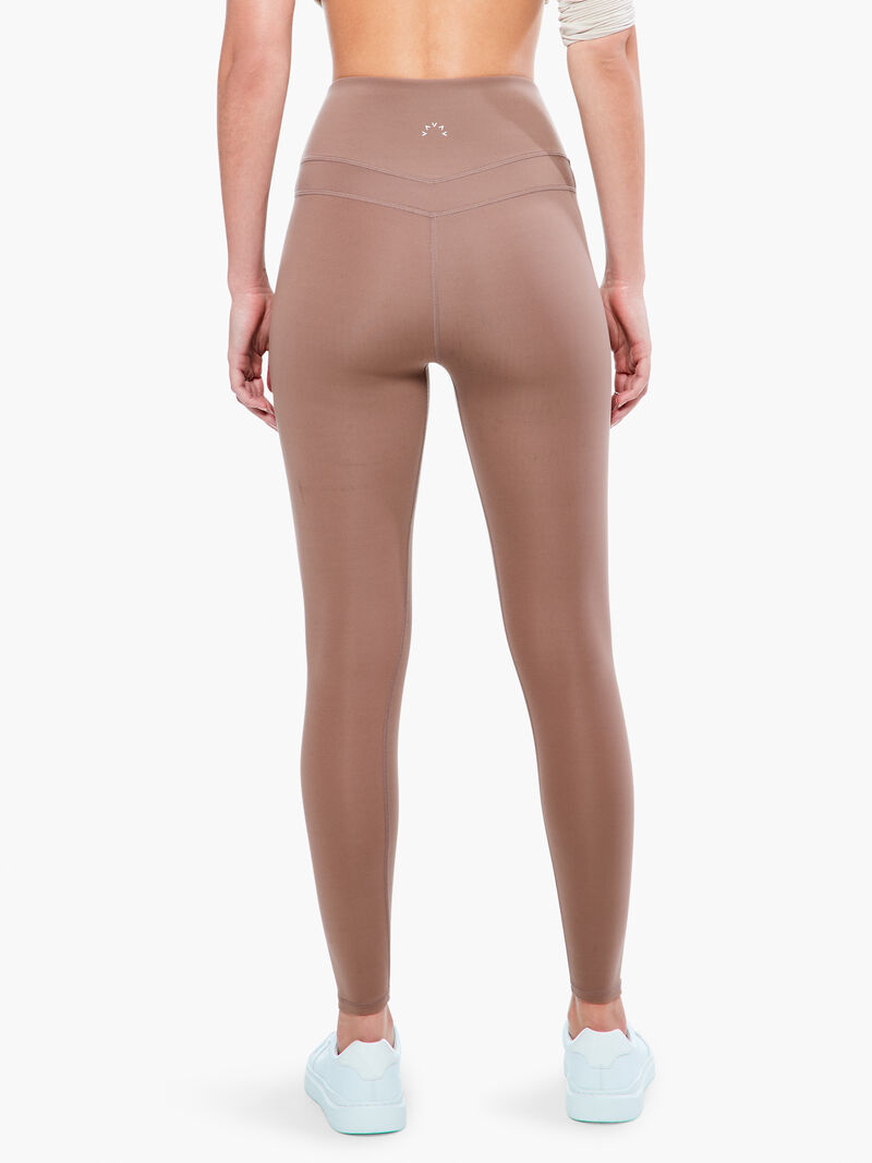Woman Wears Varley - Let's Move Super High Rise Legging image number 2