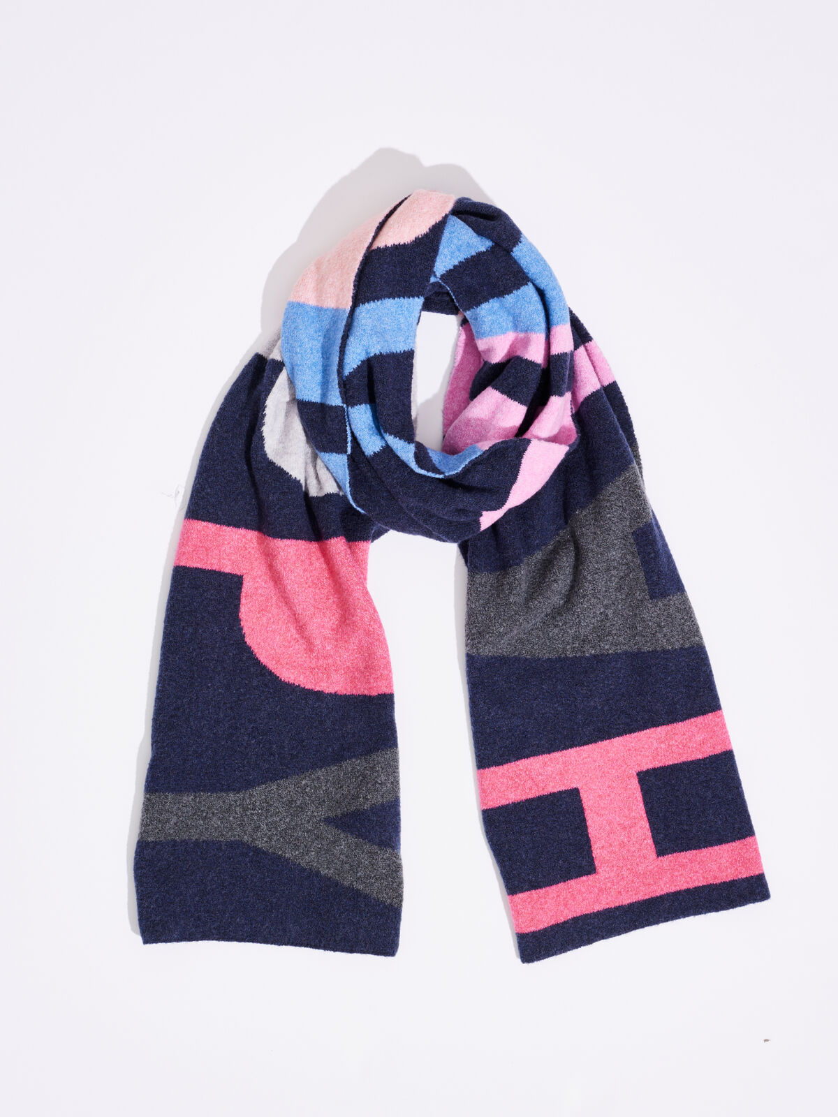 Happy Scarf | NIC+ZOE