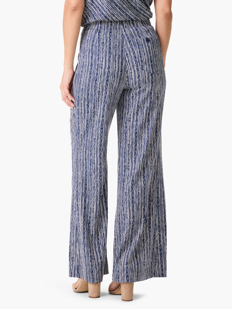 Woman Wears 30" Spring Rain Wide Leg Pant image number 4