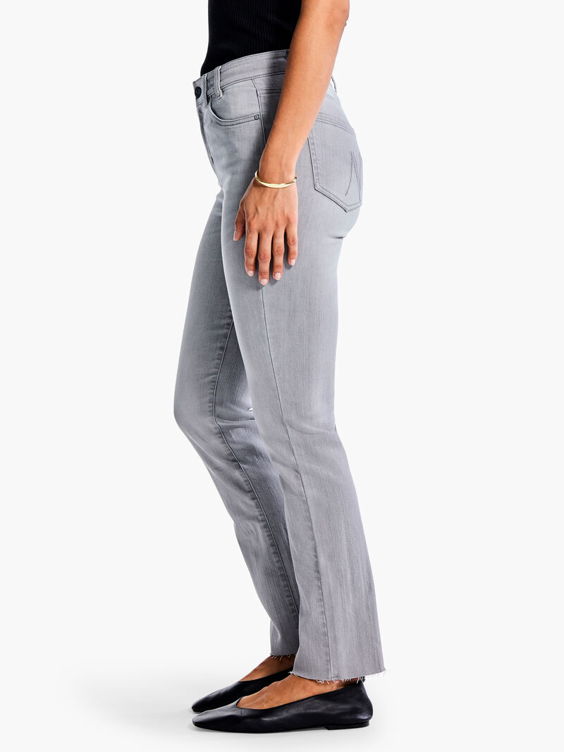 Woman Wears NZ Denim 28" Daytrip Straight Ankle Jeans image number 2