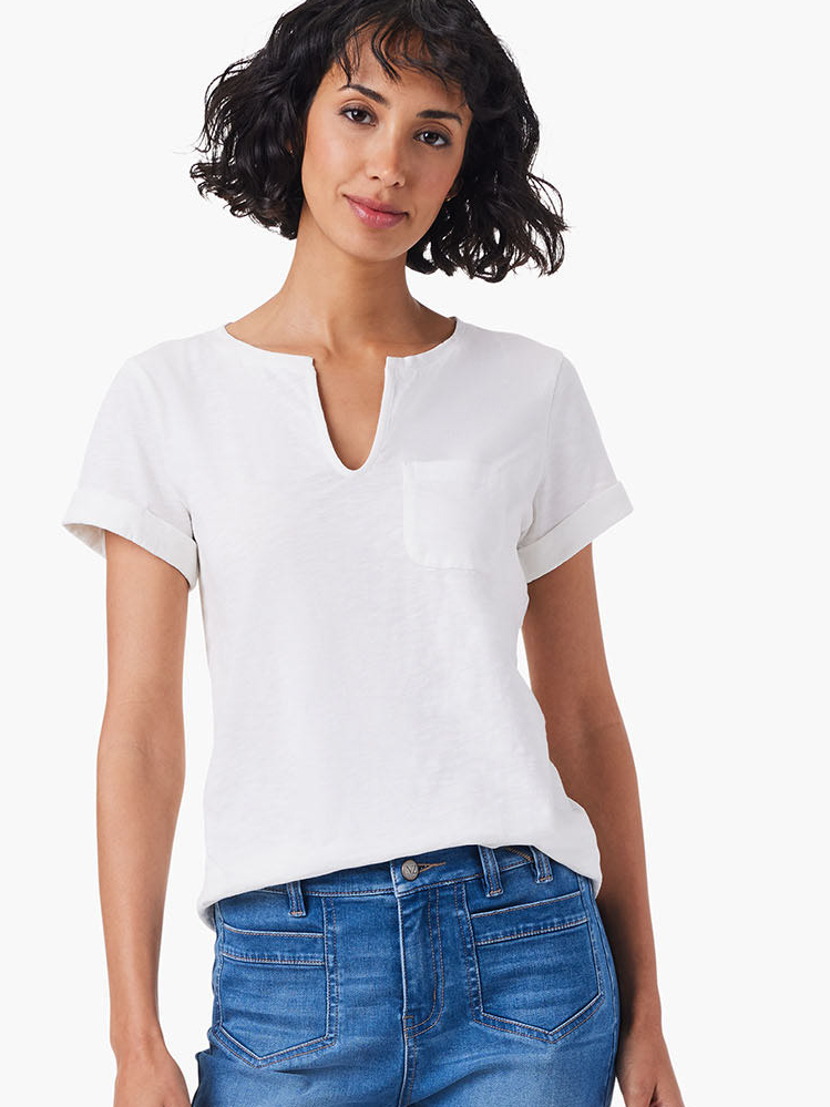 トップス meer. NECK SLIT TEE(WHT) meer. NECK SLIT TEE(WHT) - メルカリ